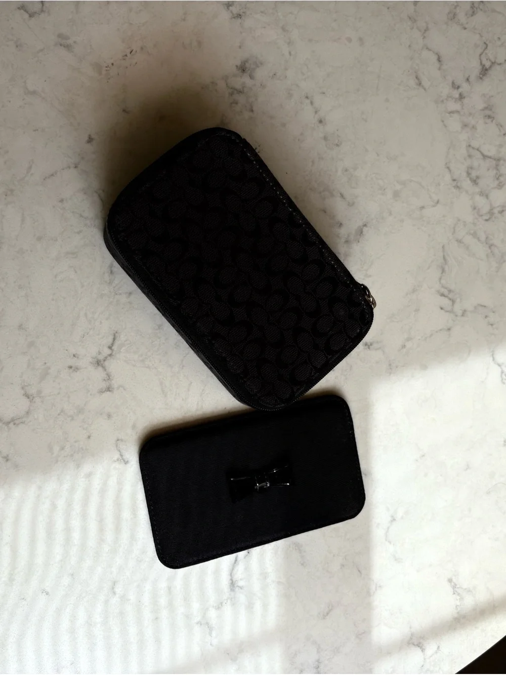 Coach compact zip